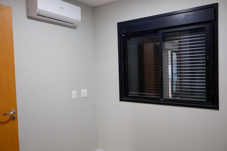 Quarto 1 de apartamento para alugar com 2 quartos, 38m² em Centro, Osasco
