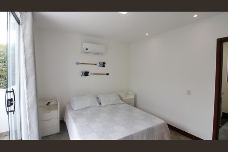 Casa de condomínio para alugar com 200m², 4 quartos e 2 vagasQuarto Suíte