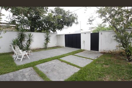 Casa de condomínio para alugar com 200m², 4 quartos e 2 vagasJardim