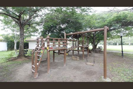 Casa de condomínio para alugar com 200m², 4 quartos e 2 vagasÁrea comum - Playground