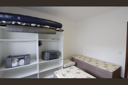 Casa de condomínio para alugar com 200m², 4 quartos e 2 vagasQuarto 3