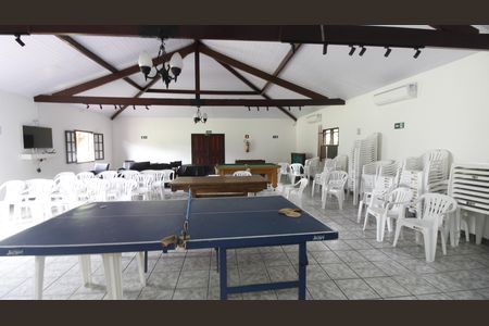 Casa de condomínio para alugar com 200m², 4 quartos e 2 vagasSala de Jogos