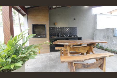 Casa de condomínio para alugar com 200m², 4 quartos e 2 vagasVaranda gourmet