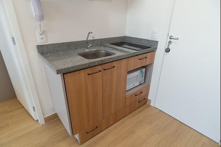 Cozinha de apartamento para alugar com 1 quarto, 37m² em Santo Amaro, São Paulo