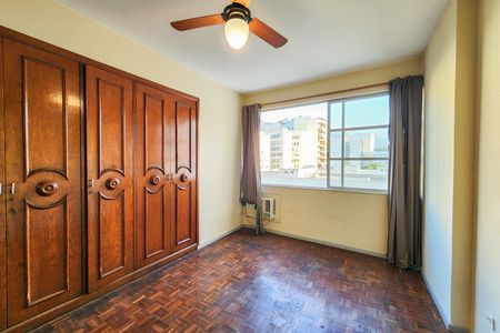 Apartamento para alugar com 122m², 3 quartos e 1 vagaSuíte 