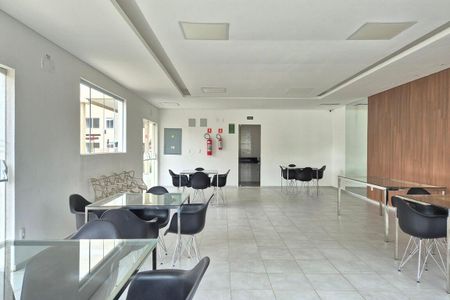 Apartamento para alugar com 48m², 2 quartos e 1 vaga Apartamento para alugar com 48m², 2 quartos e 1 vagaÁrea comum - Salão de festas