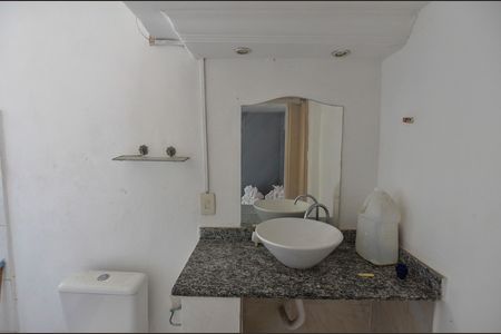 Casa à venda com 80m², 2 quartos e 1 vagaBanheiro social
