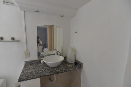 Casa à venda com 80m², 2 quartos e 1 vagaBanheiro social