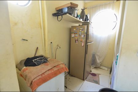 Casa à venda com 80m², 2 quartos e 1 vagaÁrea de serviço