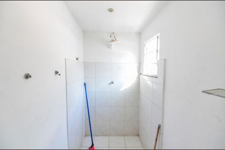 Casa à venda com 80m², 2 quartos e 1 vagaBanheiro social