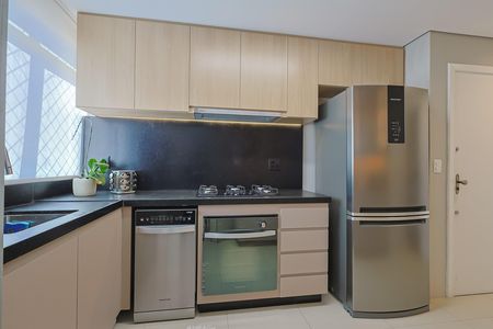 Apartamento à venda com 3 quartos, 177m² em Santa Efigênia, Belo Horizonte