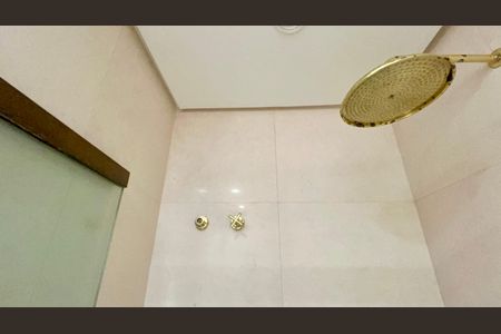 Banheiro da Suíte de apartamento à venda com 3 quartos, 355m² em Cerqueira César, São Paulo