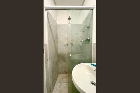 Apartamento à venda com 355m², 3 quartos e 5 vagas Apartamento à venda com 355m², 3 quartos e 5 vagasBanheiro de serviço