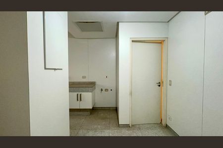 Área de Serviço de apartamento à venda com 3 quartos, 355m² em Cerqueira César, São Paulo
