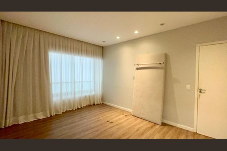 Apartamento à venda com 355m², 3 quartos e 5 vagas Apartamento à venda com 355m², 3 quartos e 5 vagasSuite