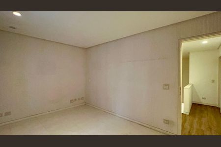 Apartamento à venda com 355m², 3 quartos e 5 vagas Apartamento à venda com 355m², 3 quartos e 5 vagasQuarto 1