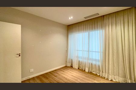 Apartamento à venda com 355m², 3 quartos e 5 vagas Apartamento à venda com 355m², 3 quartos e 5 vagasQuarto 2