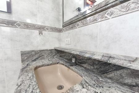 Banheiro Suíte 2 de casa à venda com 3 quartos, 420m² em Vila Joaquim Inacio, Campinas