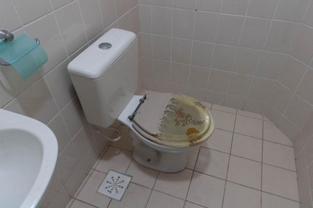 Casa para alugar com 90m², 2 quartos e 2 vagas Casa para alugar com 90m², 2 quartos e 2 vagasLavabo