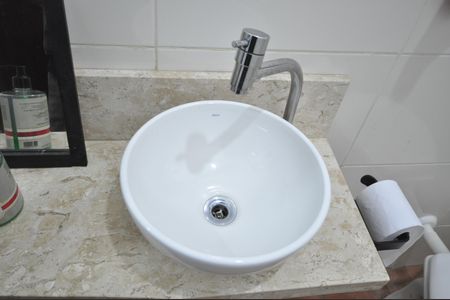 Casa à venda com 156m², 3 quartos e 2 vagasLavabo