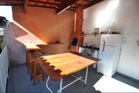 Casa à venda com 156m², 3 quartos e 2 vagasChurrasqueira