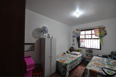 Casa à venda com 156m², 3 quartos e 2 vagasQuarto 2