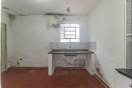Casa à venda com 365m², 4 quartos e 1 vagaCasa 2 - Cozinha