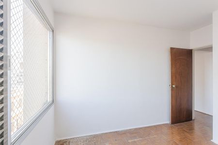 Apartamento à venda com 95m², 3 quartos e 1 vagaQuarto 2