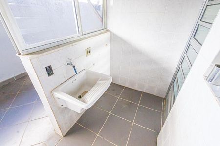 Área de serviço de apartamento para alugar com 3 quartos, 128m² em Planalto, Belo Horizonte