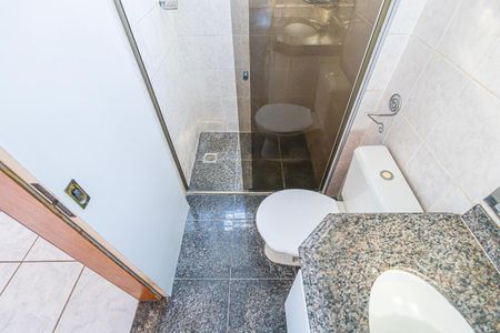 Apartamento para alugar com 128m², 3 quartos e 1 vaga Apartamento para alugar com 128m², 3 quartos e 1 vagaBanheiro da suíte