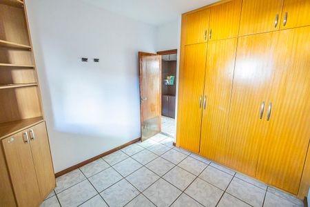 Apartamento para alugar com 128m², 3 quartos e 1 vaga Apartamento para alugar com 128m², 3 quartos e 1 vagaQuarto 2