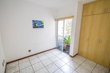 Apartamento para alugar com 128m², 3 quartos e 1 vaga Apartamento para alugar com 128m², 3 quartos e 1 vagaQuarto
