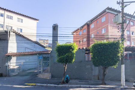 Apartamento à venda com 60m², 2 quartos e 1 vaga Apartamento à venda com 60m², 2 quartos e 1 vagaFachada