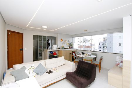 Apartamento à venda com 85m², 3 quartos e 2 vagasSala
