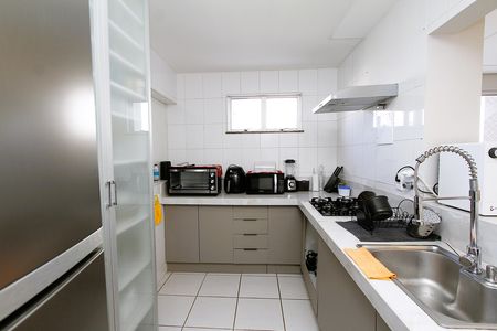 Apartamento à venda com 85m², 3 quartos e 2 vagasCozinha