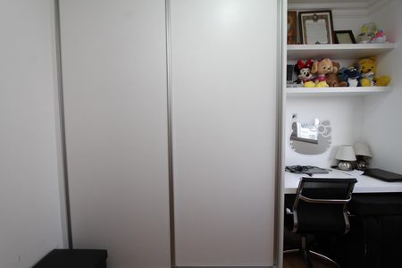 Apartamento à venda com 85m², 3 quartos e 2 vagasQuarto 2