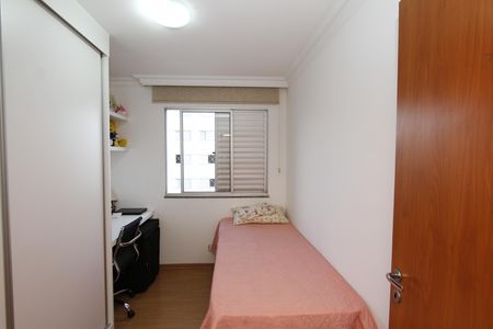 Apartamento à venda com 85m², 3 quartos e 2 vagasQuarto 2