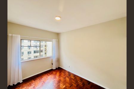 Apartamento à venda com 2 quartos, 68m² em Copacabana, Rio de Janeiro