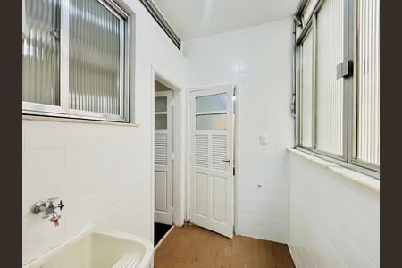 Apartamento à venda com 68m², 2 quartos e sem vaga