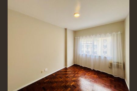 Apartamento à venda com 2 quartos, 68m² em Copacabana, Rio de Janeiro