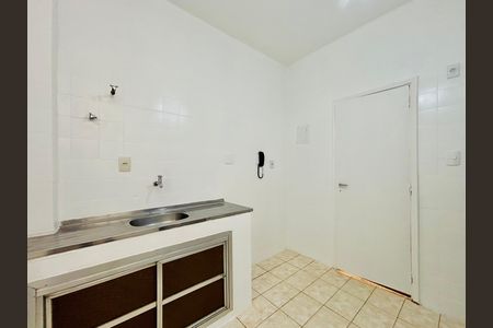 Apartamento à venda com 2 quartos, 68m² em Copacabana, Rio de Janeiro