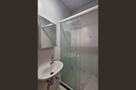 Casa de condomínio à venda com 350m², 5 quartos e 4 vagas Casa de condomínio à venda com 350m², 5 quartos e 4 vagasBanheiro de serviço