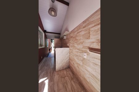 Casa de condomínio à venda com 350m², 5 quartos e 4 vagas Casa de condomínio à venda com 350m², 5 quartos e 4 vagasÁrea de Serviço