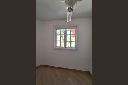 Casa de condomínio à venda com 350m², 5 quartos e 4 vagas Casa de condomínio à venda com 350m², 5 quartos e 4 vagasEscritório