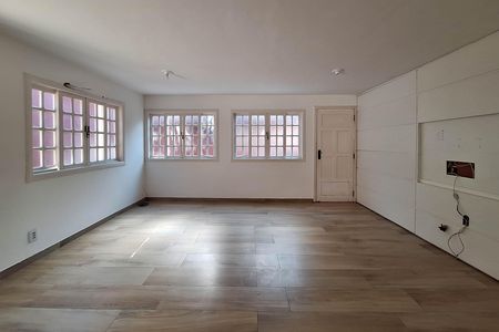 Casa de condomínio à venda com 350m², 5 quartos e 4 vagas Casa de condomínio à venda com 350m², 5 quartos e 4 vagasSala 2