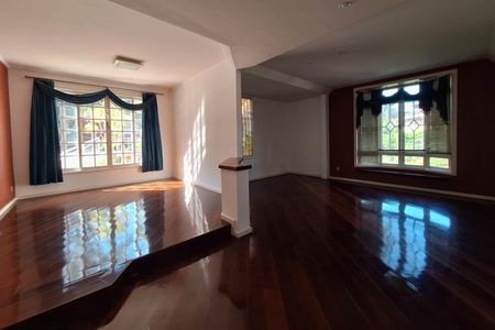 Casa de condomínio à venda com 350m², 5 quartos e 4 vagas Casa de condomínio à venda com 350m², 5 quartos e 4 vagasSala 1