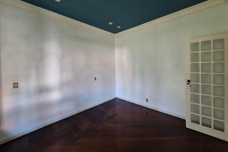Casa de condomínio à venda com 350m², 5 quartos e 4 vagas