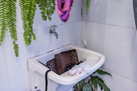 Casa à venda com 105m², 2 quartos e 1 vagaÁrea de Serviço