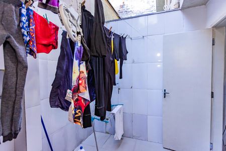 Casa à venda com 105m², 2 quartos e 1 vagaÁrea de Serviço