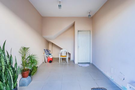 Casa à venda com 105m², 2 quartos e 1 vagaGaragem